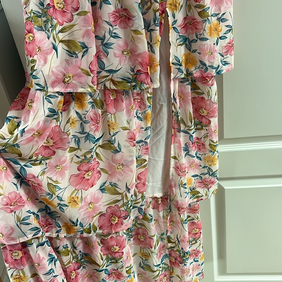 Windsor Sheryl Formal Floral Chiffon Ruffle Long Dress - Picture 4 of 5